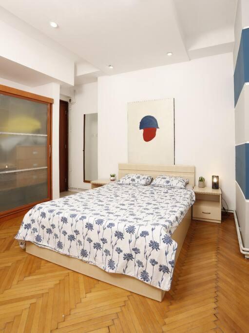 1 Bdrm Apartment In City Center Bucarest Exterior foto